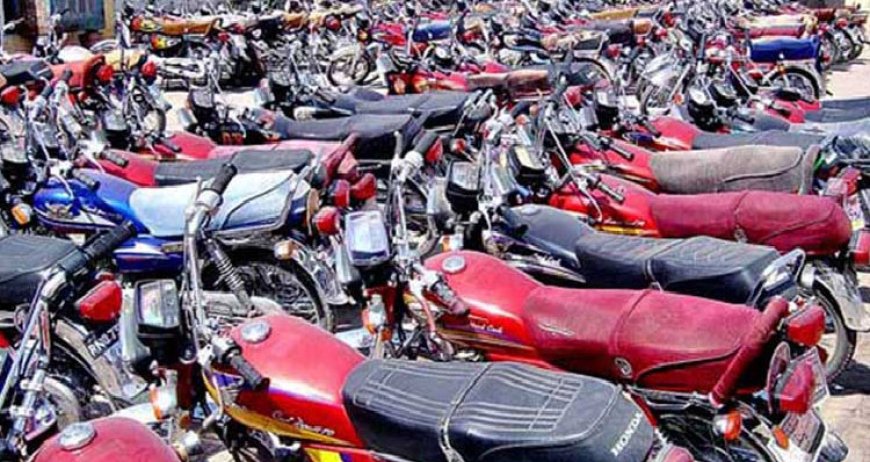 ISLAMABAD: Federal Interior Minister Mohsin Naqvi on Friday imposed a ban on the purchase of petrol motorcycles in the federal capital Islamabad.