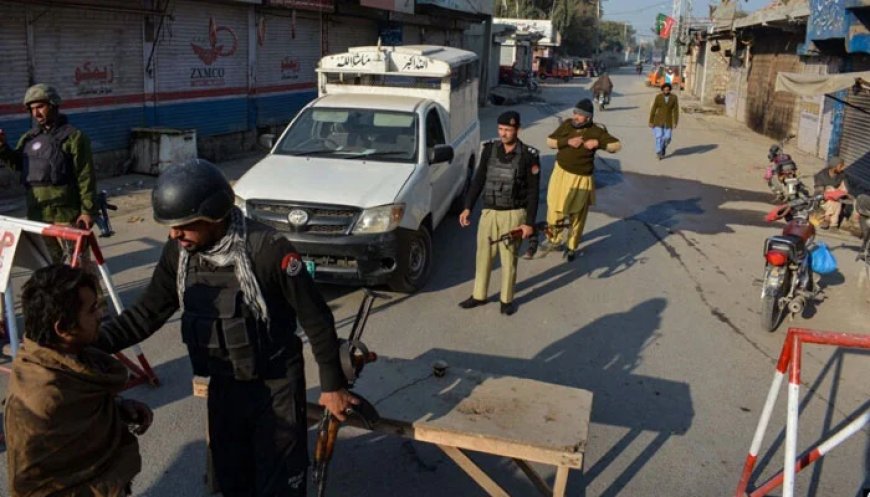 Police say terrorists launched gun attack on police checkpoint at Pak-Afghan highway near Landi Kotal Bazar