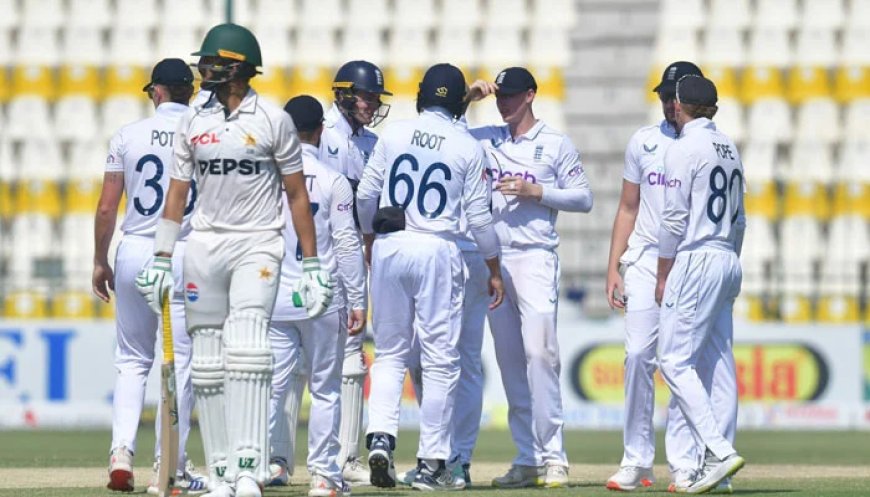 Tourists reduce Pakistan to 220-9 after some early resistance